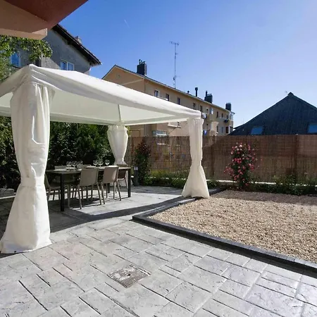 فيلة Basquevillas | Oasis